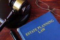 How much does an estate planning lawyer charge